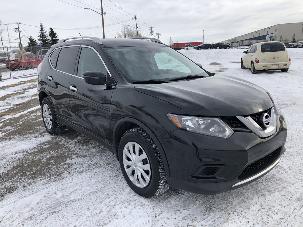 PreOwned 2016 Nissan Rogue AWD 4dr SV / Heated seats / Back up cam