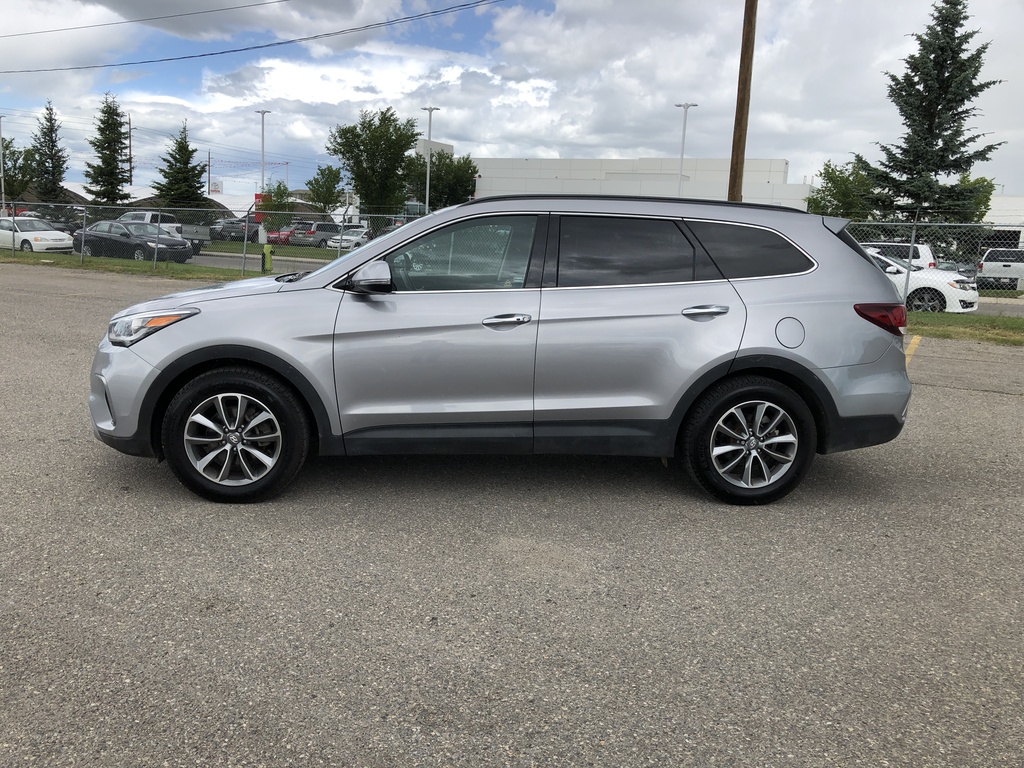 Pre-Owned 2017 Hyundai Santa Fe XL AWD / Premium / 7 Passengers / Back ...